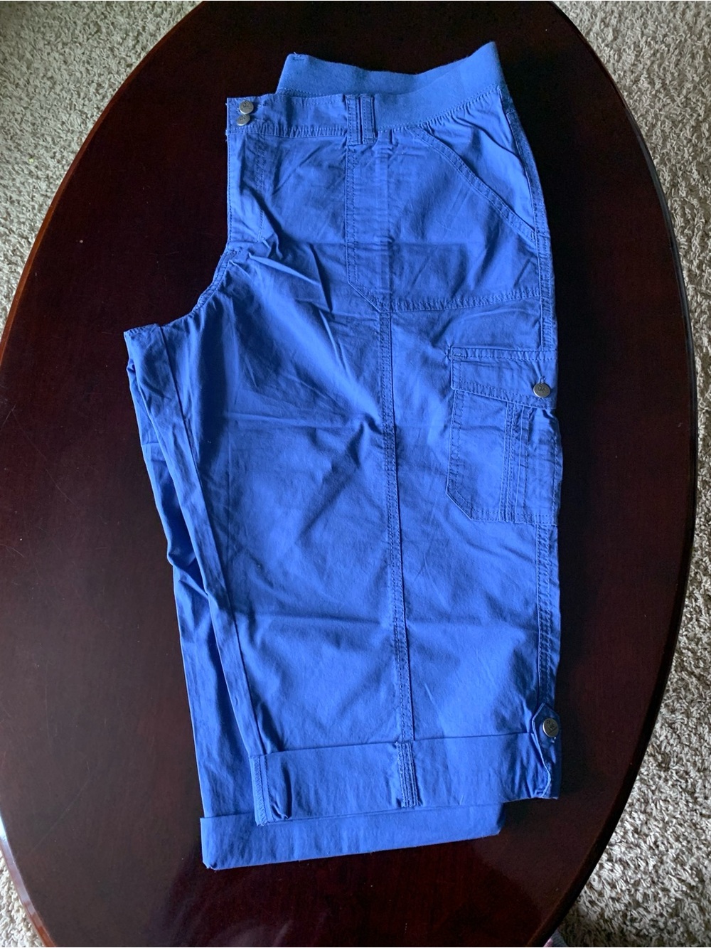 Lee women’s Royal Blue Cargo capris